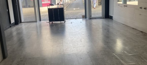 3 bedrooms Townhouse in Noyon, France No. 259045 3