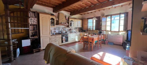 2 rooms Apartment in Campi Bisenzio, Italy No. 92968 2