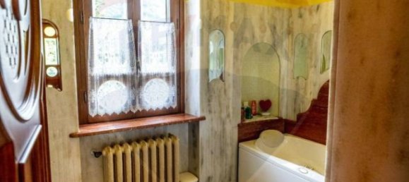 3 Schlafzimmer Villa in Berzo San Fermo, Italy, Nr. 160306 35