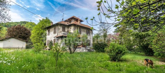 3 Schlafzimmer Villa in Berzo San Fermo, Italy, Nr. 160306 12
