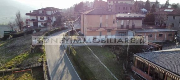 5 bedrooms Villa in Castell'Arquato, Italy No. 129386 9