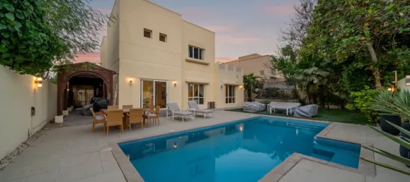 4 dormitorios villa en venta en Meadows, Dubai, UAE № 108315 17