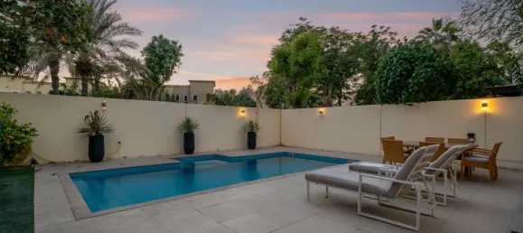 4 dormitorios villa en venta en Meadows, Dubai, UAE № 108315 18