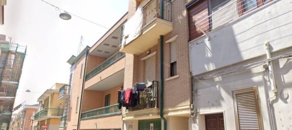 2 Schlafzimmer Wohnung in San Severo, Italy, Nr. 36381 7