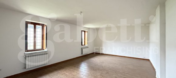 4 Schlafzimmer Haus in Collegno, Italy, Nr. 353736 2