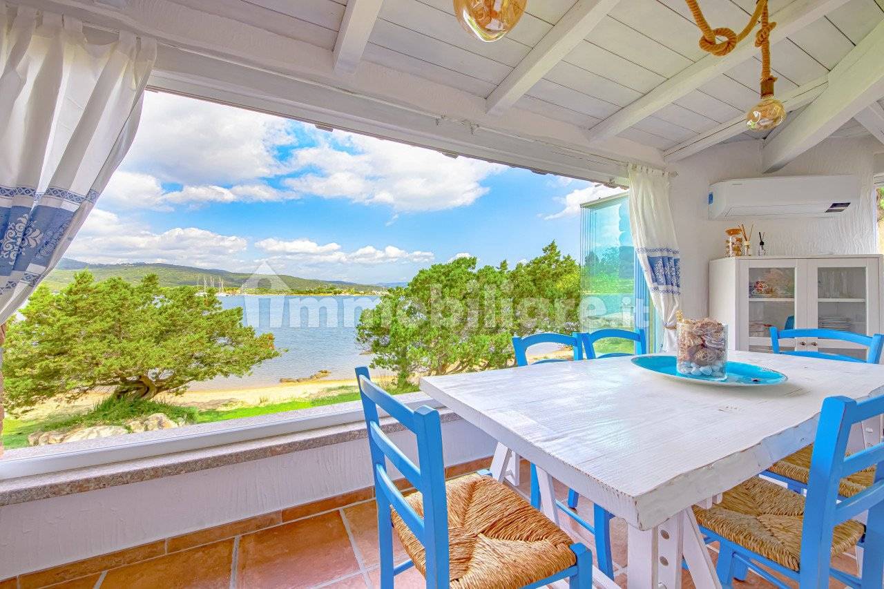 Villa de 2 dormitorios en Olbia, Italy No. 156728