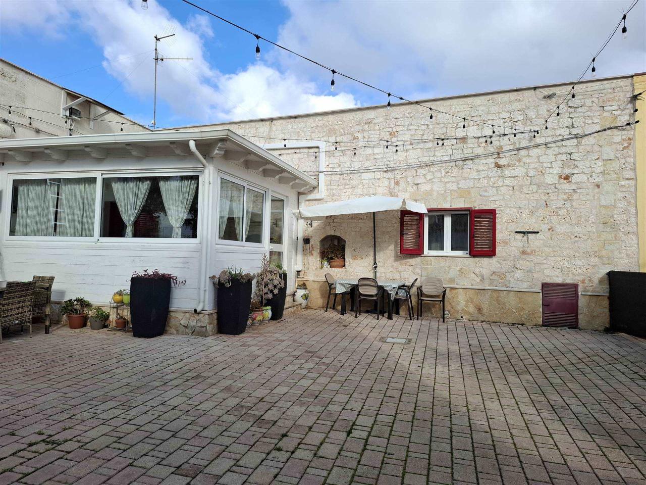 3 rooms House in Monopoli, Italy No. 26329