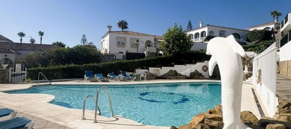 2 bedrooms Apartment in La Duquesa, Spain No. 185594 2