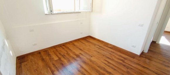 5 rooms Apartment in Castiglione della Pescaia, Italy No. 30263 5