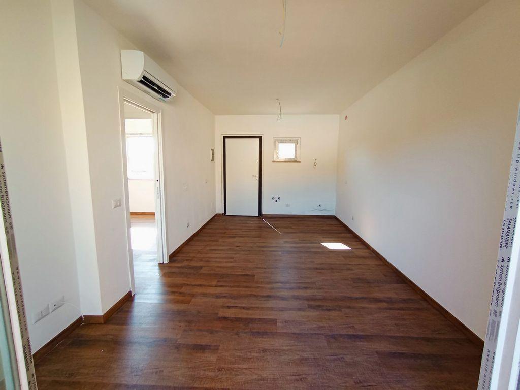 5 rooms Apartment in Castiglione della Pescaia, Italy No. 30263