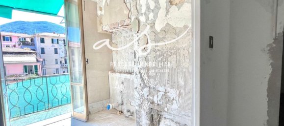 5 rooms Apartment in La Spezia, Italy No. 286352 9