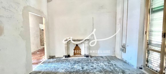 5 rooms Apartment in La Spezia, Italy No. 286352 4