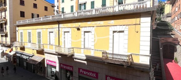 5 rooms Apartment in La Spezia, Italy No. 286352 7