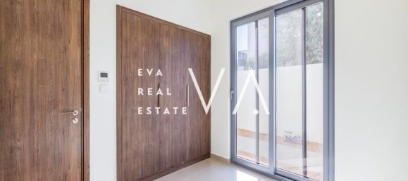 Adosado de 4 dormitorios en Dubai, UAE No. 102976 18