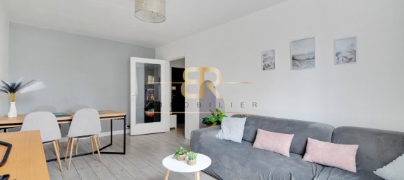 2 chambres Appartement à Paris, France No. 144604 3