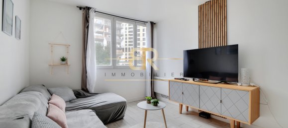 2 chambres Appartement à Paris, France No. 144604 2