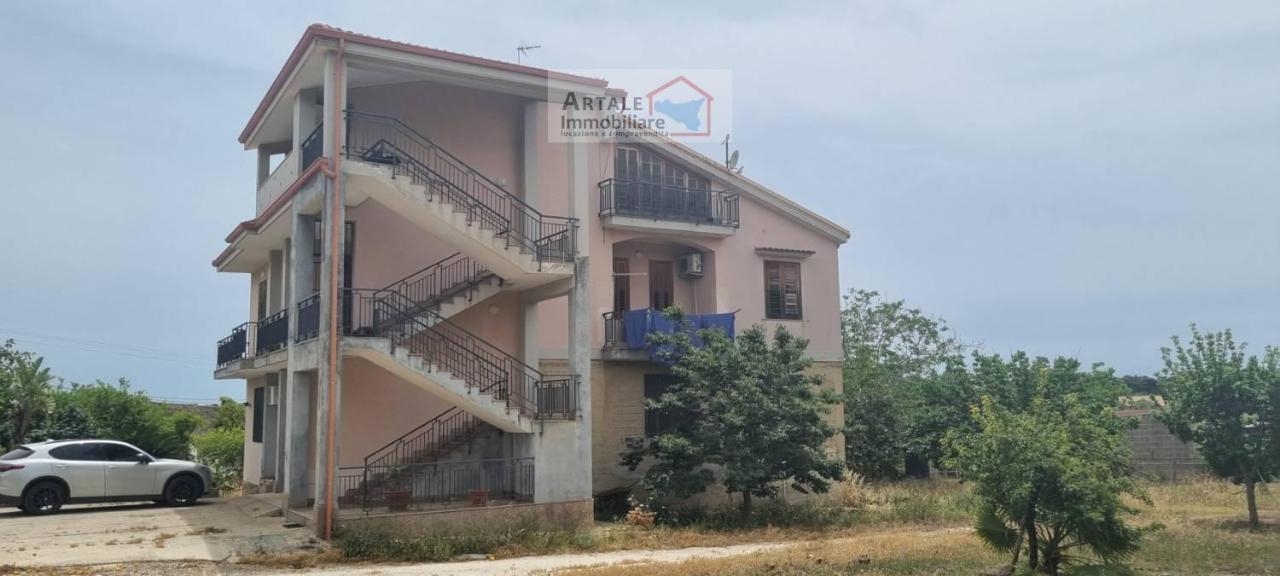 12-salle Villa à Avola, Italy No. 18552