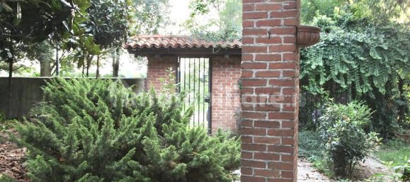 6 bedrooms House in Albairate, Italy No. 363204 8