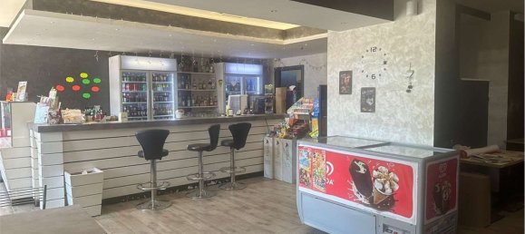 95m² Commercial property in Mentana, Italy No. 284885 12