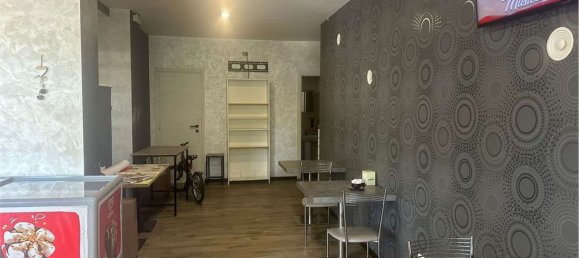 95m² Commercial property in Mentana, Italy No. 284885 17