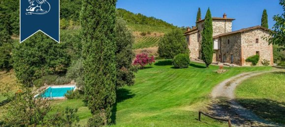 12 bedrooms Land in Castelnuovo Berardenga, Italy No. 329323 5