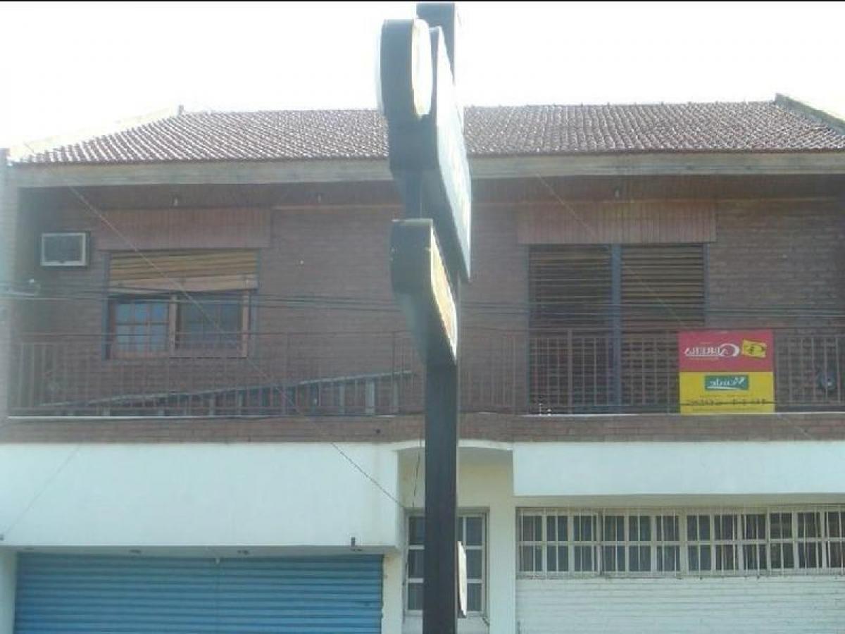 Apartamento de 2 dormitorios en Tres de Febrero, Argentina No. 19160