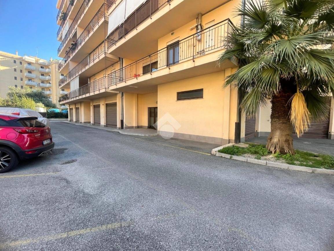 2 Schlafzimmer Wohnung in Reggio Calabria, Italy, Nr. 104909