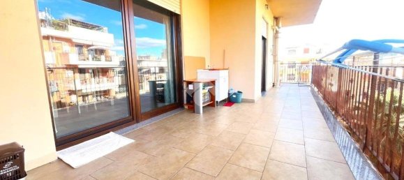 2 Schlafzimmer Wohnung in Reggio Calabria, Italy, Nr. 104909 9