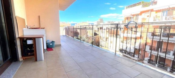 2 Schlafzimmer Wohnung in Reggio Calabria, Italy, Nr. 104909 8