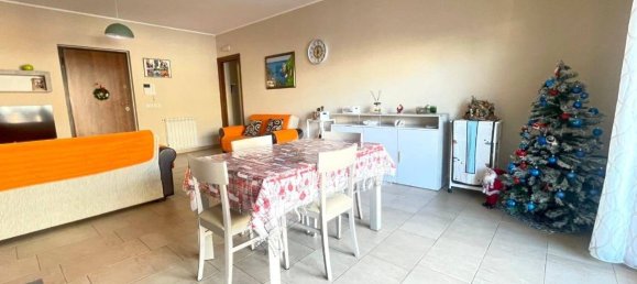 2 Schlafzimmer Wohnung in Reggio Calabria, Italy, Nr. 104909 13