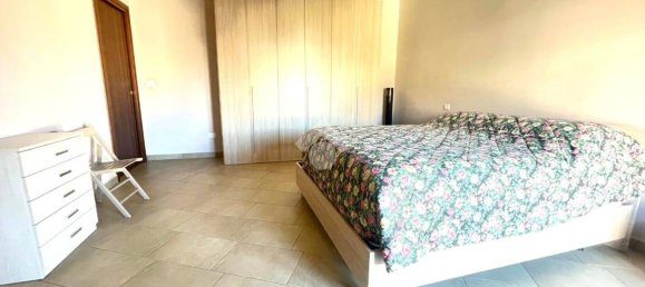2 Schlafzimmer Wohnung in Reggio Calabria, Italy, Nr. 104909 16