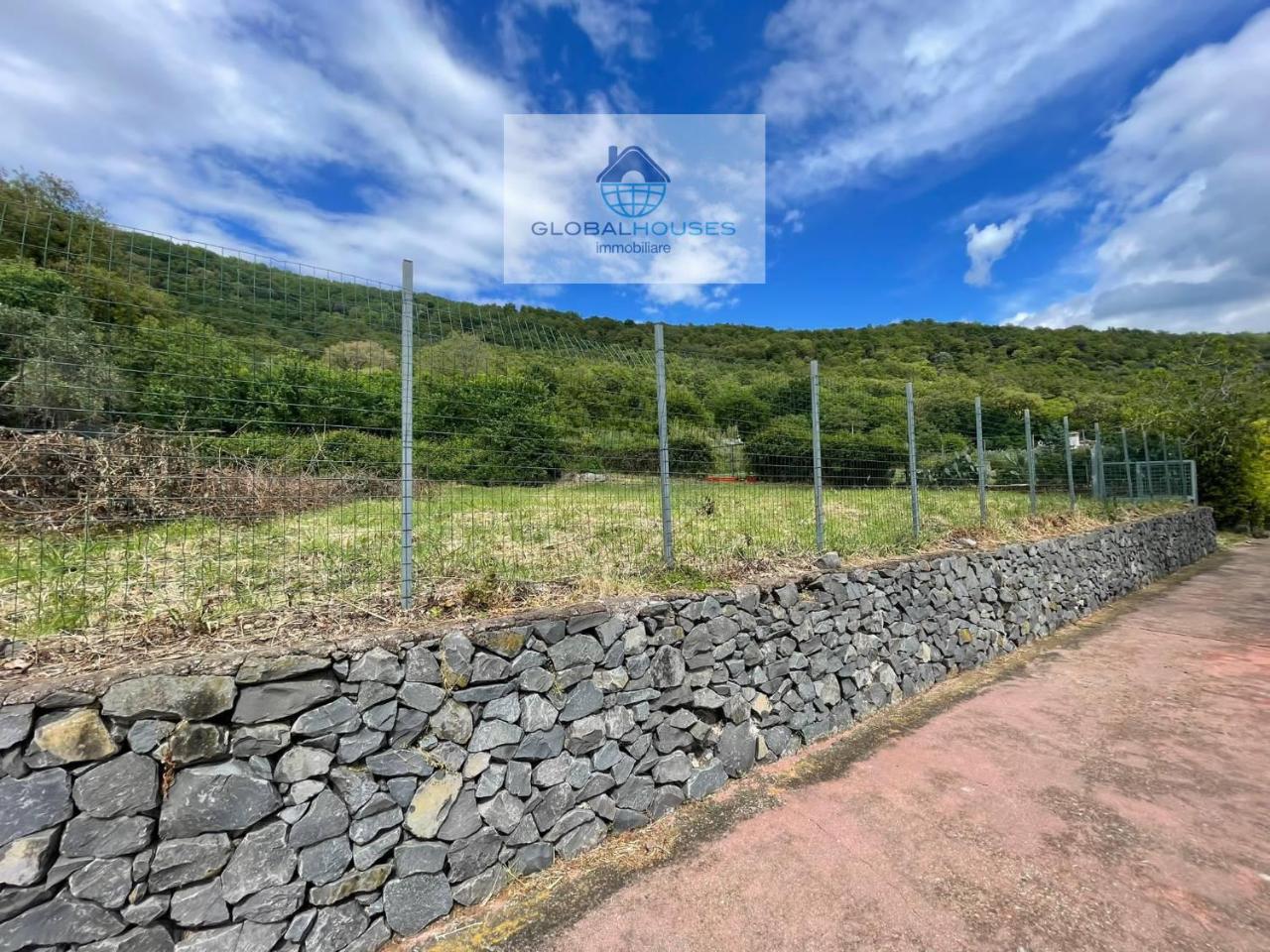 Земельный участок с 1 комнатой в Тревиньяно Романо, Италия № 19276