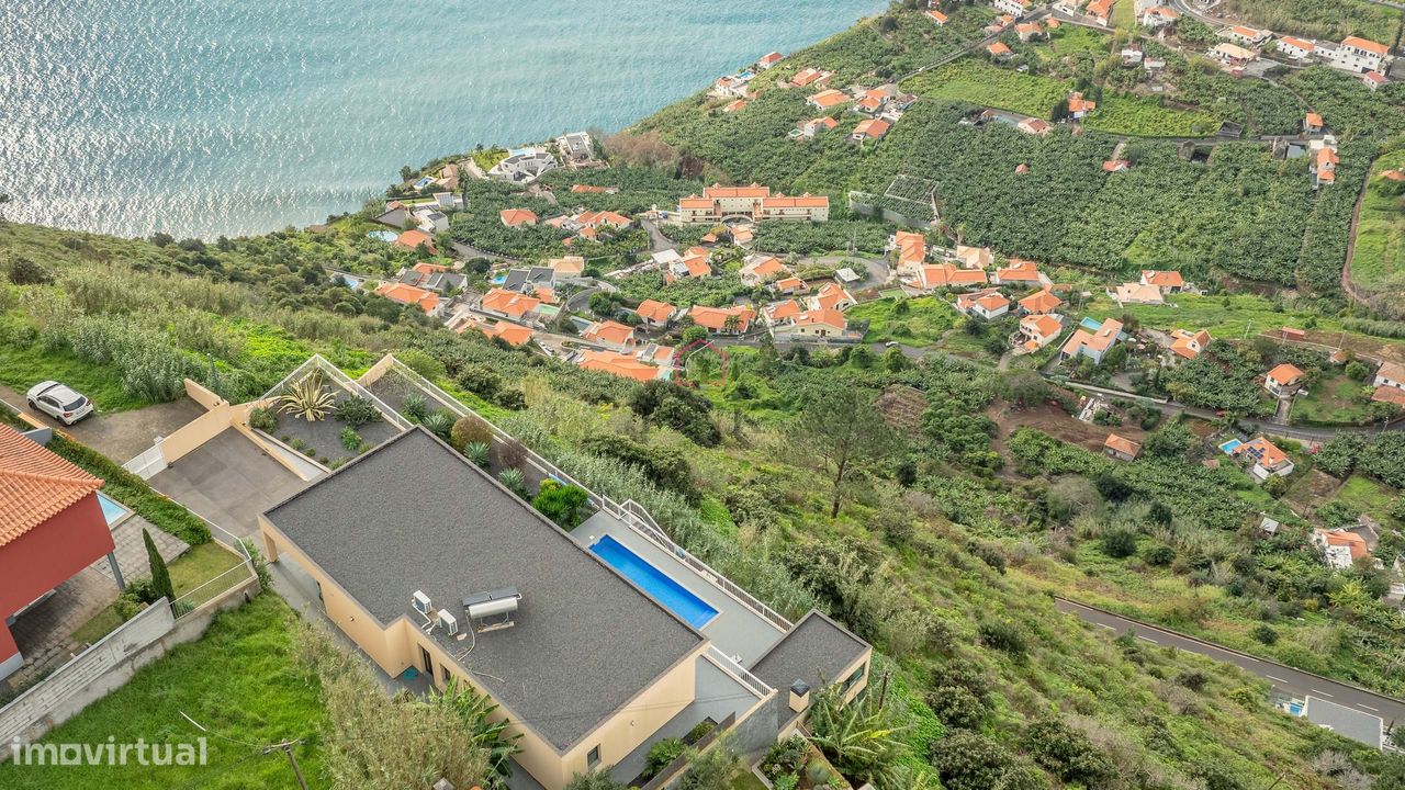 3 bedrooms House in Calheta, Portugal No. 115314