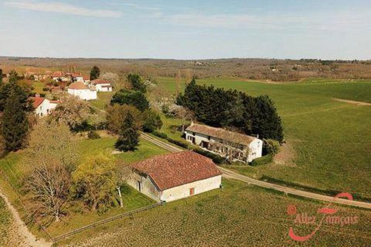 3 bedrooms Farm in Mareuil, France No. 19077