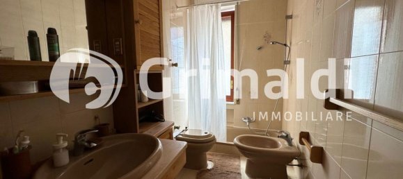 5 rooms Apartment in Salerno, Italy No. 34704 13