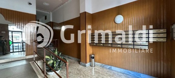 5 rooms Apartment in Salerno, Italy No. 34704 17