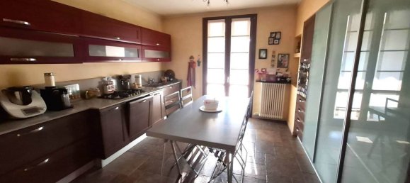 4 bedrooms House in Rivergaro, Italy No. 380686 4
