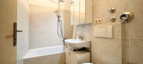 Studio in Munich, Germany No. 370280 9