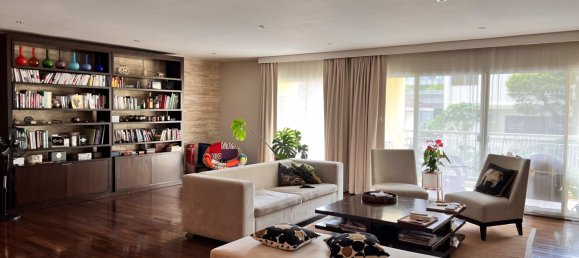 4 bedrooms Condo in Khlong Toei, Thailand No. 10796 2