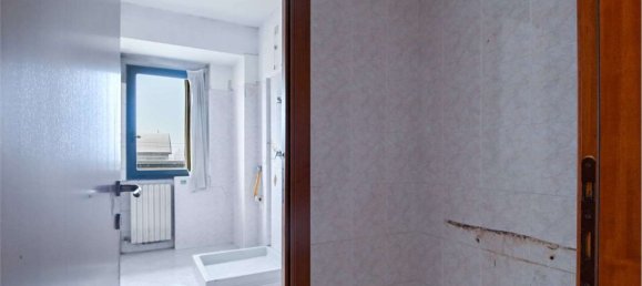 Apartamento de 3 habitaciónes en Romano di Lombardia, Italy No. 175000 3