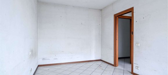 Apartamento de 3 habitaciónes en Romano di Lombardia, Italy No. 175000 22