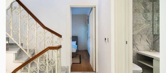 5 bedrooms Villa in Limassol, Cyprus No. 20022 10