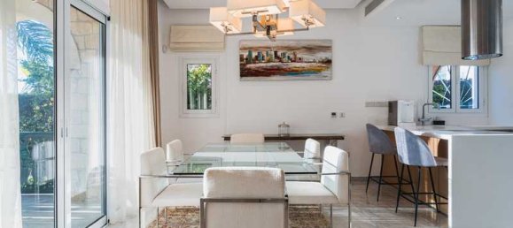 5 bedrooms Villa in Limassol, Cyprus No. 20022 8