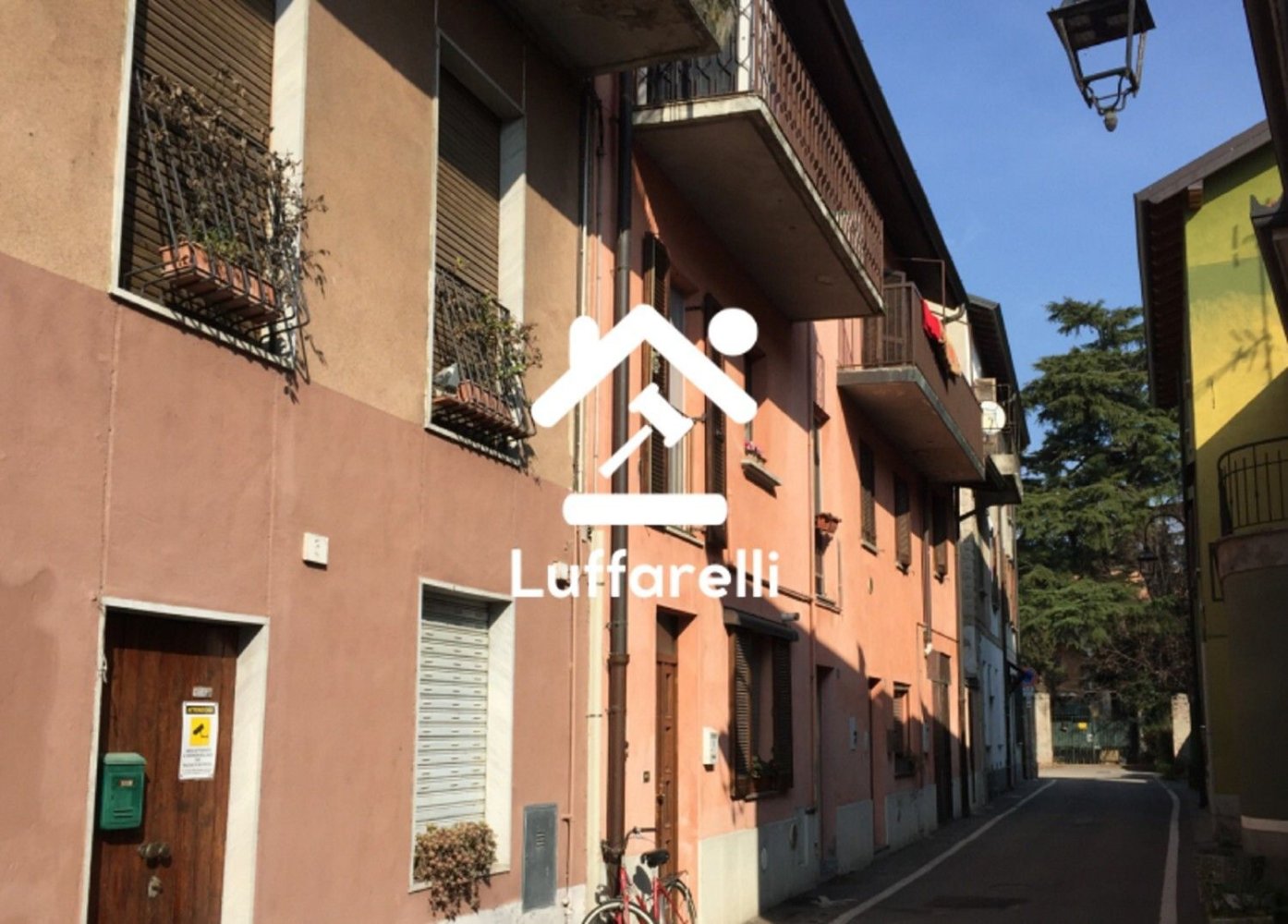 Квартира с 4 комнатами в Кассано д’Адда, Италия № 14085