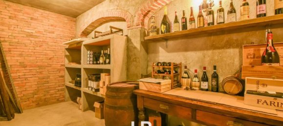 6 bedrooms Villa in Porto Valtravaglia, Italy No. 143011 33