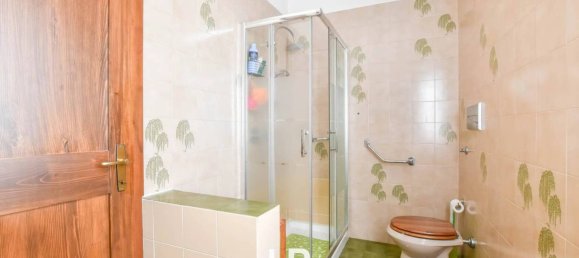 6 bedrooms Villa in Porto Valtravaglia, Italy No. 143011 17