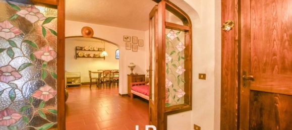 6 bedrooms Villa in Porto Valtravaglia, Italy No. 143011 32