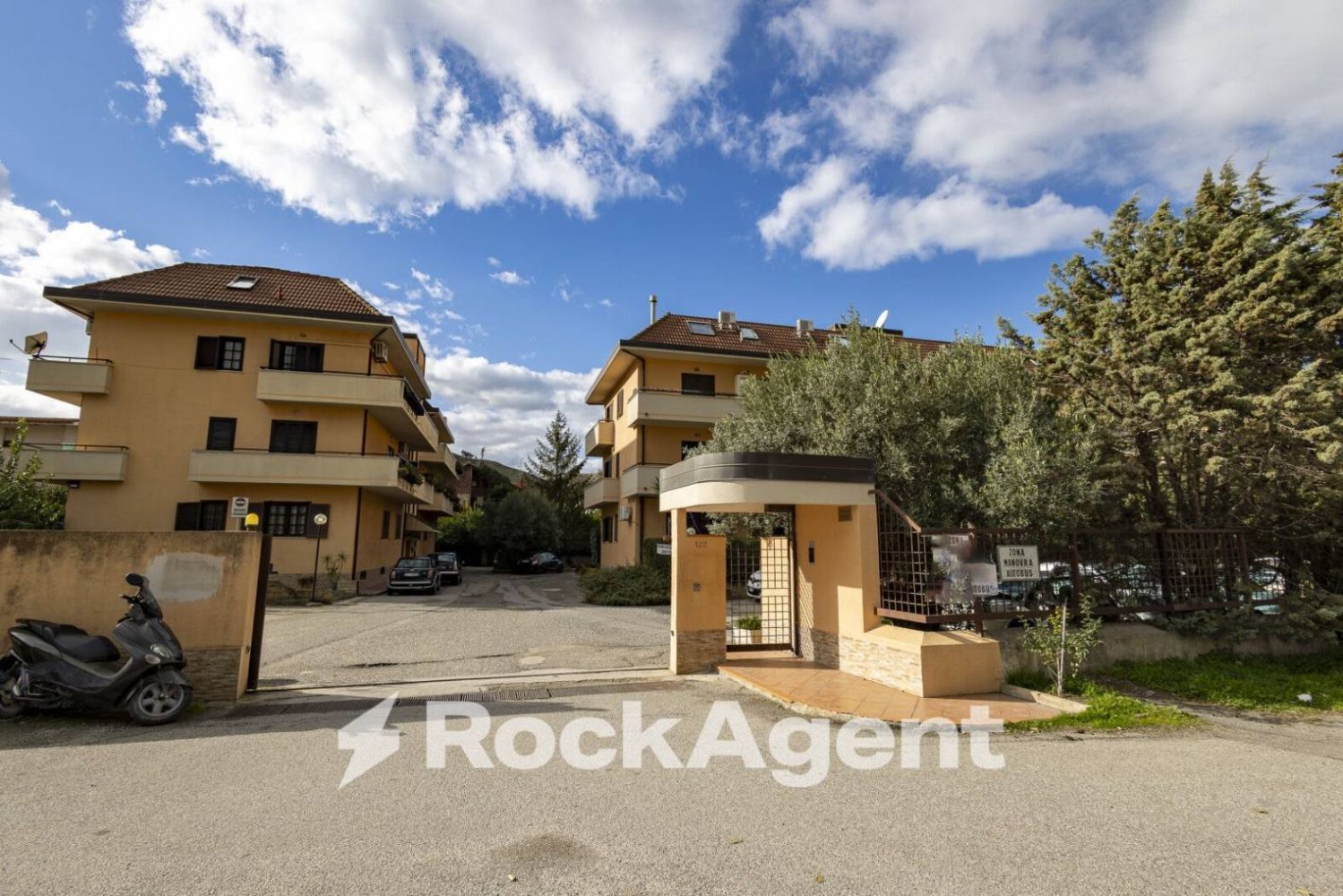 Apartamento T3 em Catanzaro, Italy N.º 182728