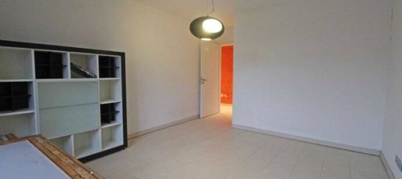 4 rooms Penthouse in Eimsbuttel, Germany No. 81821 6