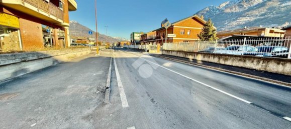 1-Zimmer Gewerbliche Immobilie in Aosta, Italy, Nr. 162893 17